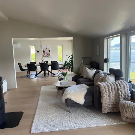 Large House By The Sea *