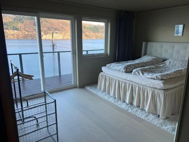 Large House By The Sea *