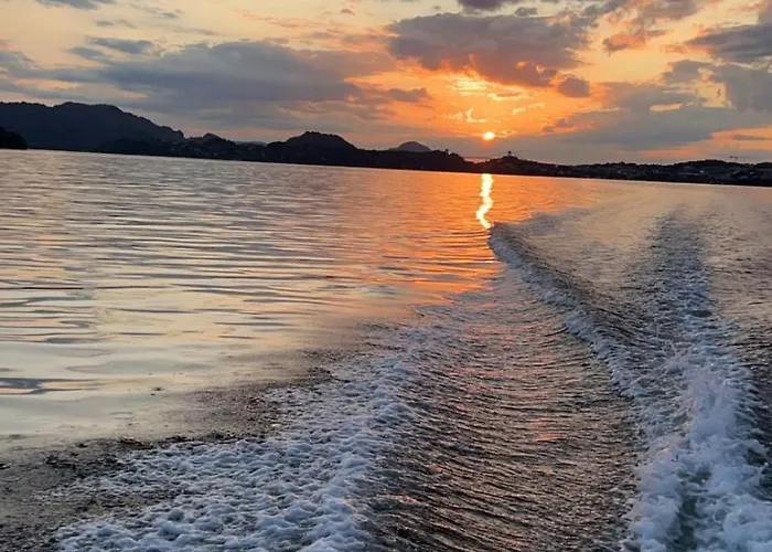 Vakantiehuis Large House By The Sea *