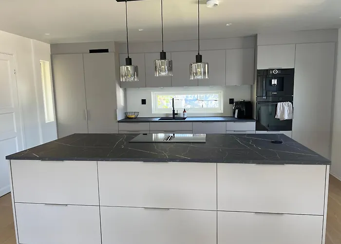 Сasa de vacaciones Large House By The Sea Bergen