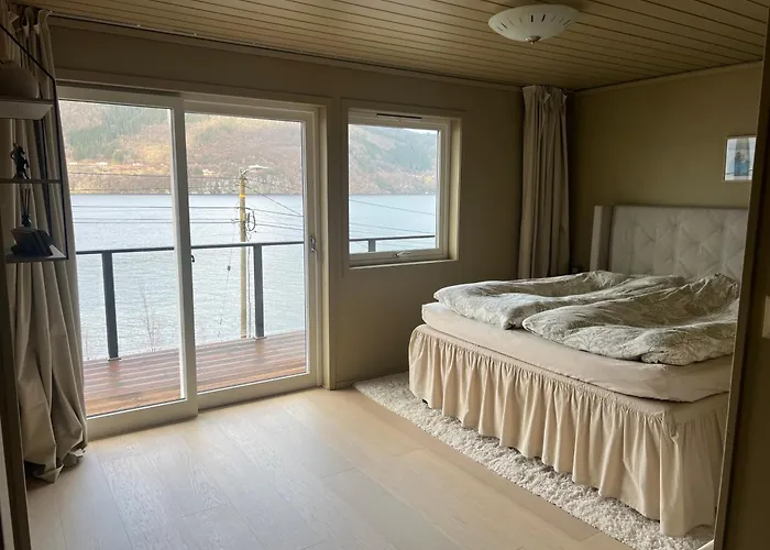 Large House By The Sea * Bergen