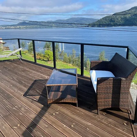 Large House By The Sea Semesterbostad *