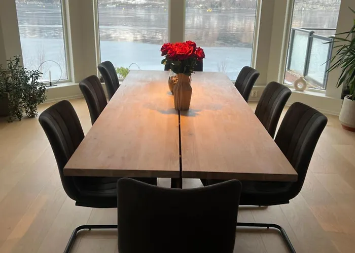 Large House By The Sea * Bergen