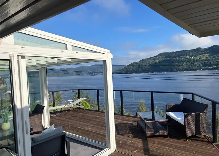 Large House By The Sea * Bergen